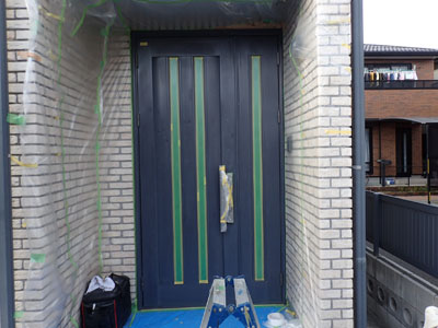 玄関ドア塗り替え1.jpg